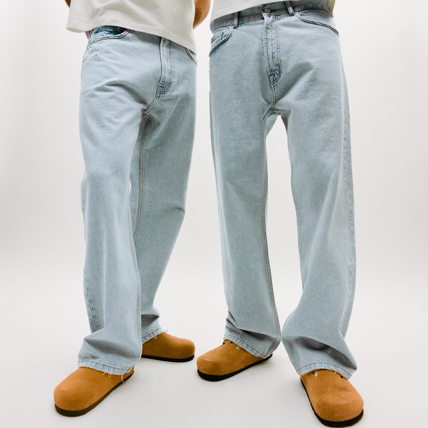 Straight Leg Jeans V308