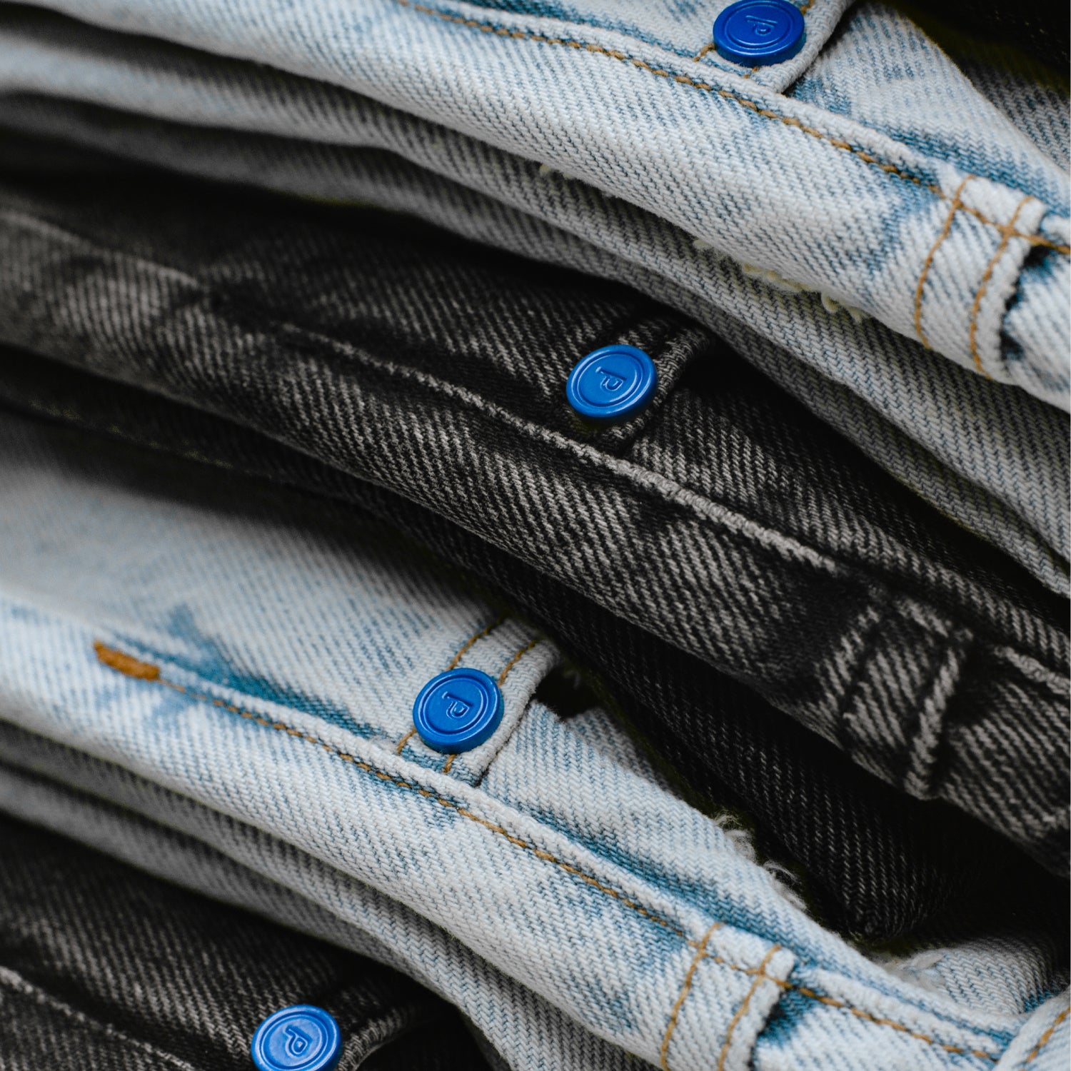 Straight Leg Jeans V308