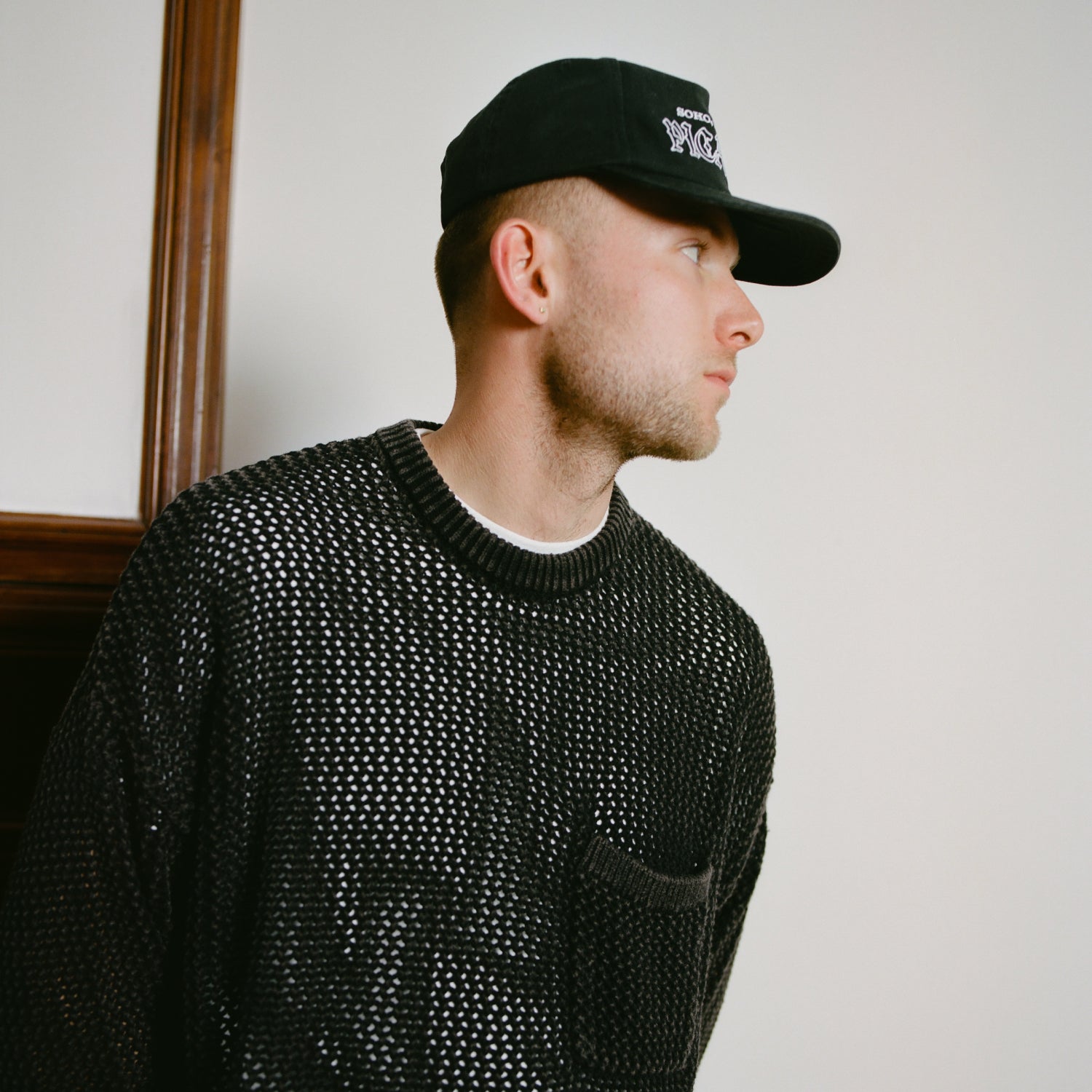 Loose Gauge Knit Sweater