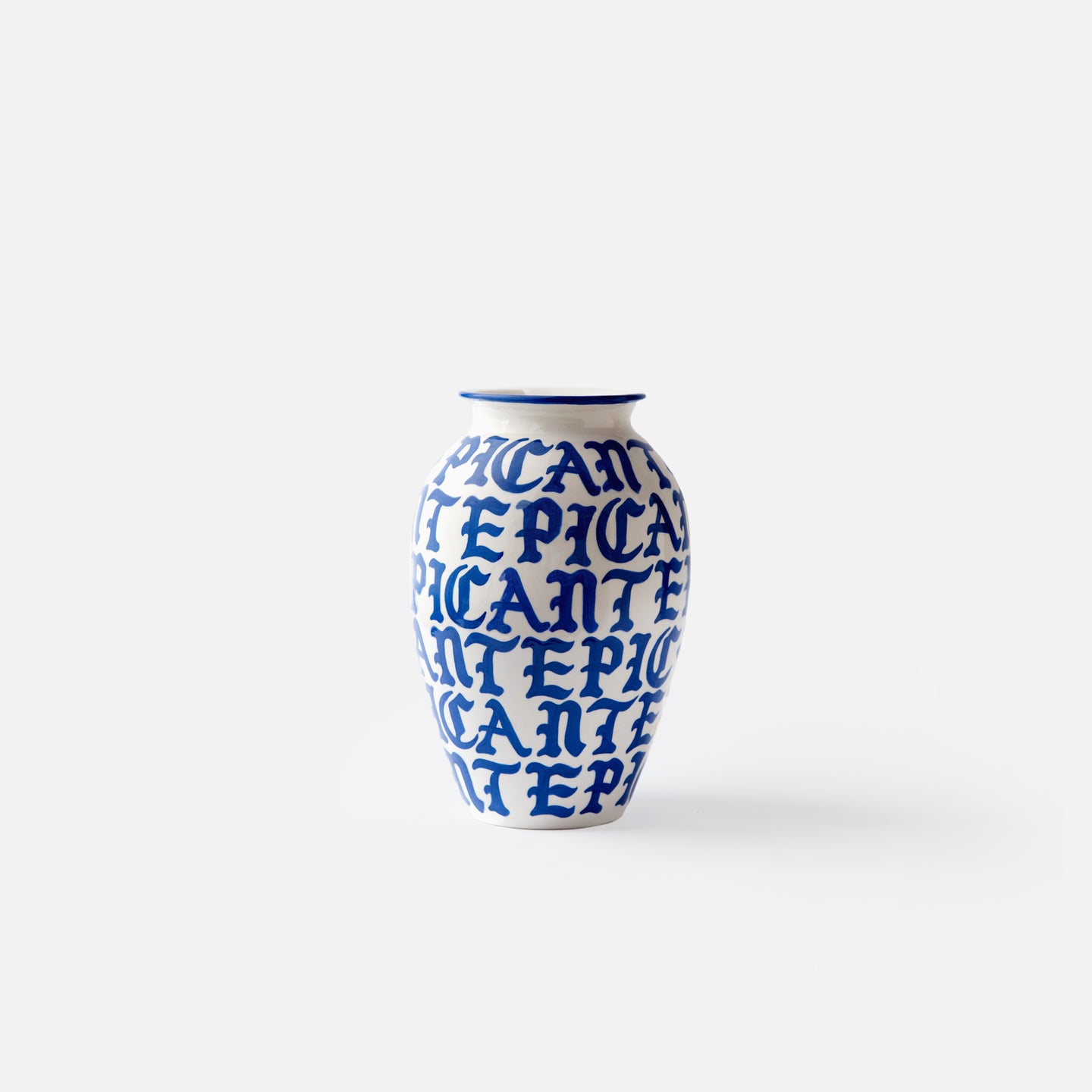 PICANTE / ME OLD CHINA VASE